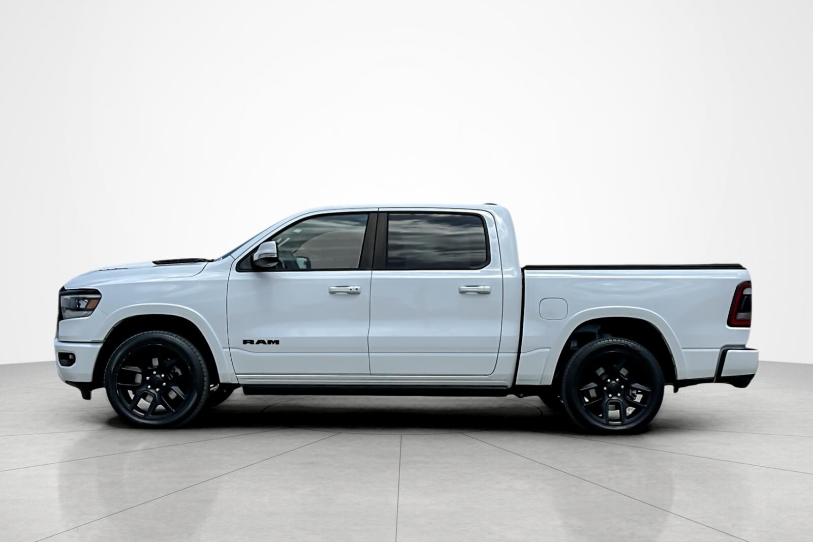 2020 Ram 1500 Laramie photo 2