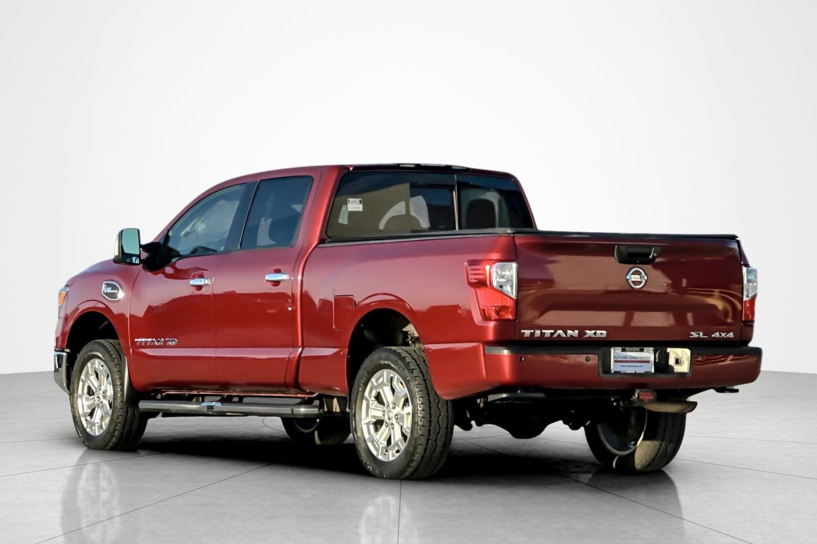 2017 Nissan Titan SL photo 3