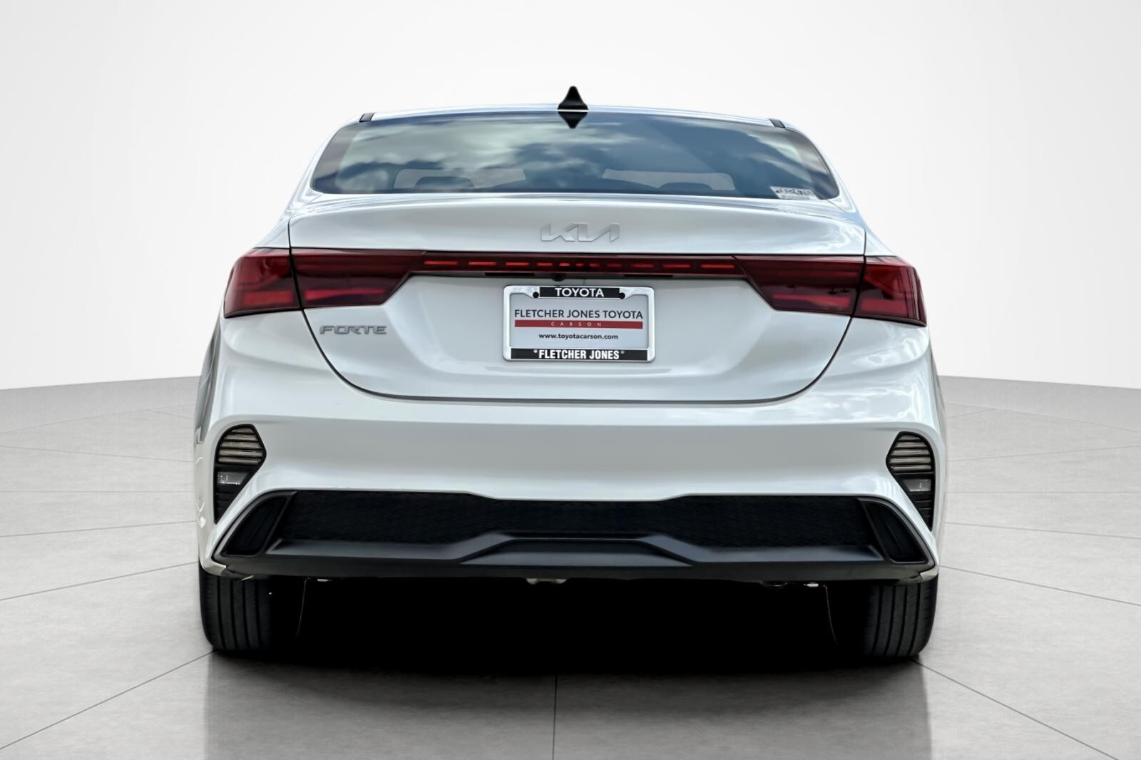 2023 Kia Forte LXS photo 4