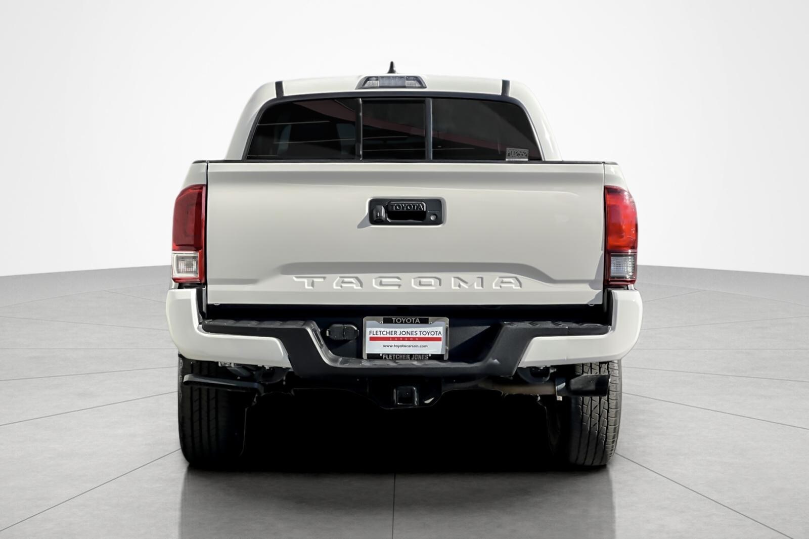2023 Toyota Tacoma SR5 V6 photo 4