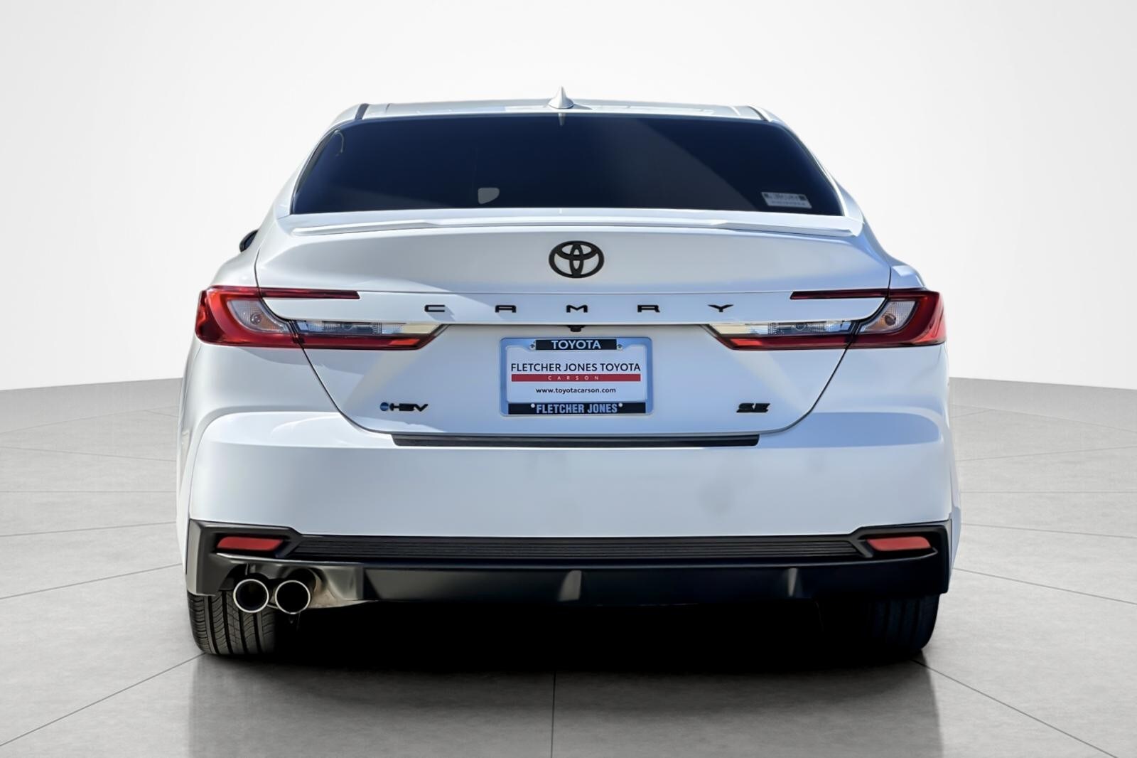 2025 Toyota Camry SE photo 4