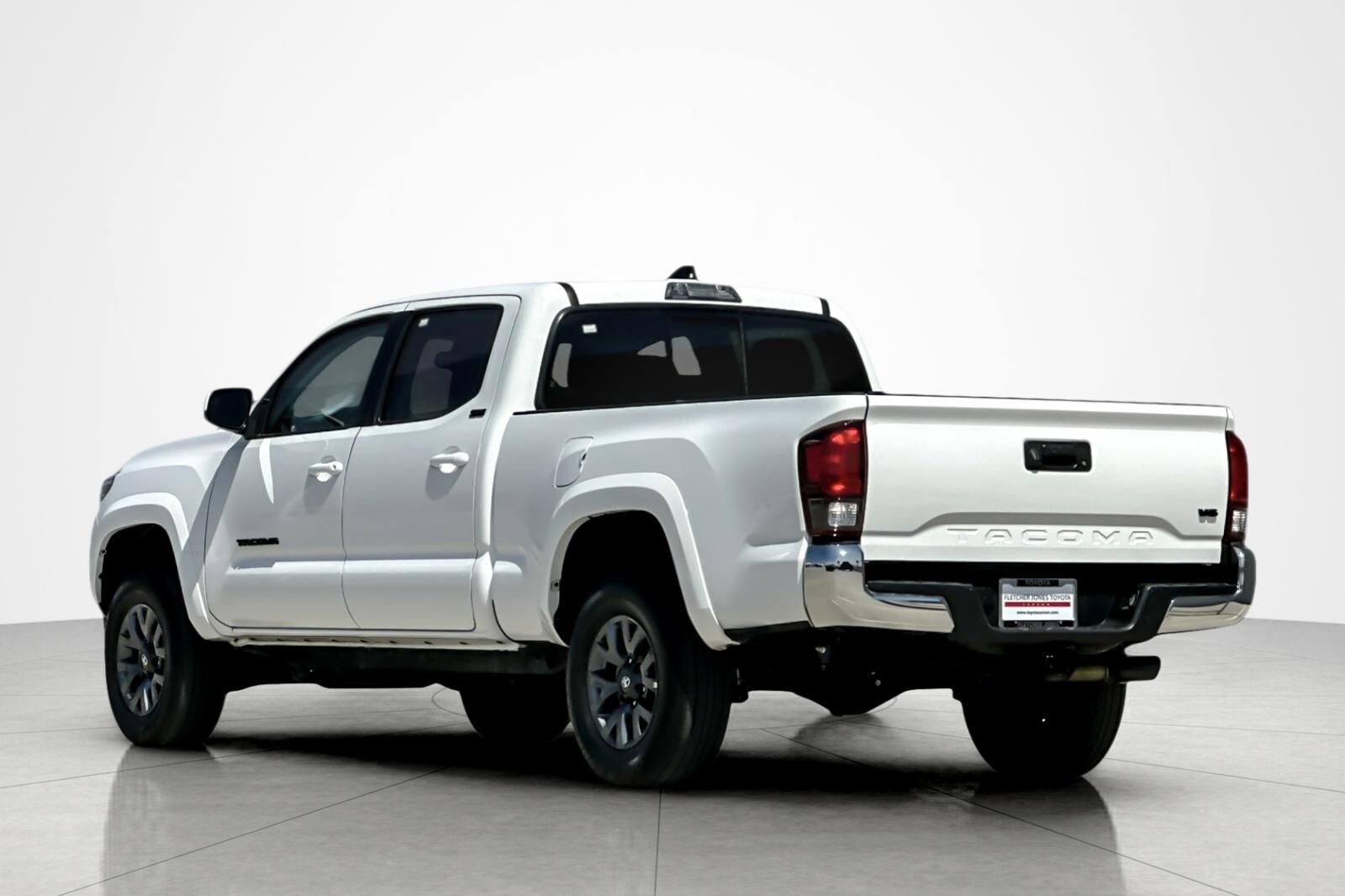 2023 Toyota Tacoma SR5 photo 3