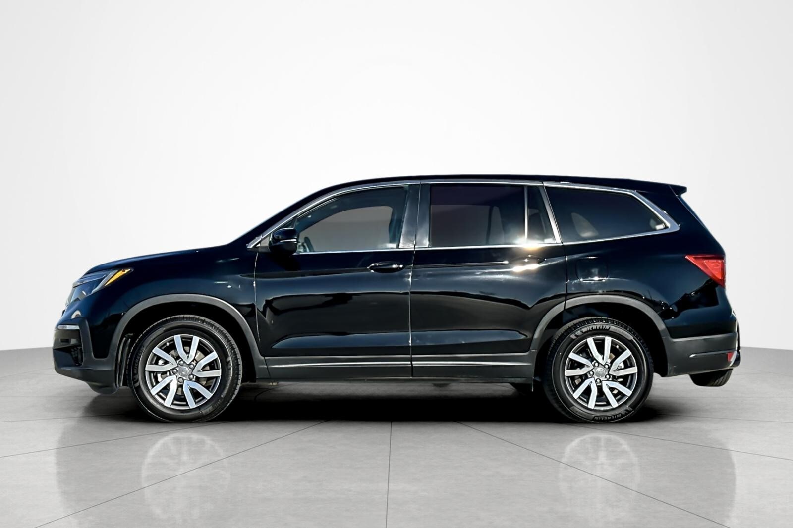 2022 Honda Pilot EX-L photo 2