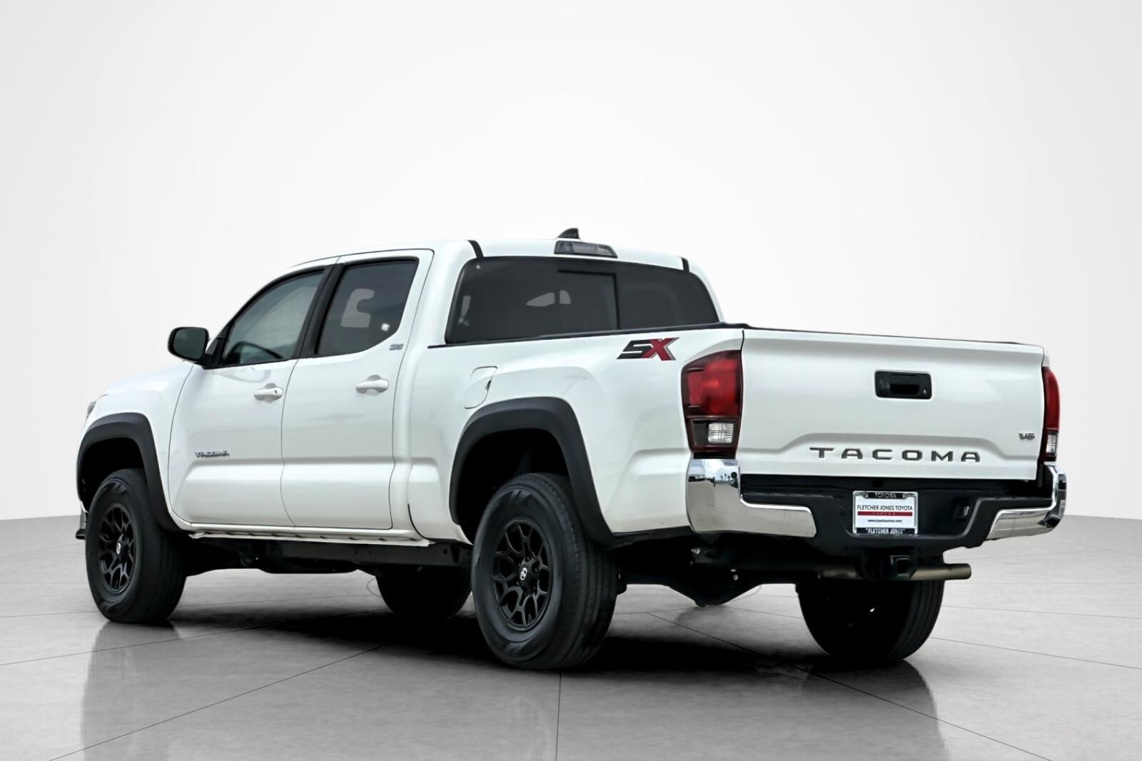 2023 Toyota Tacoma SR5 photo 3