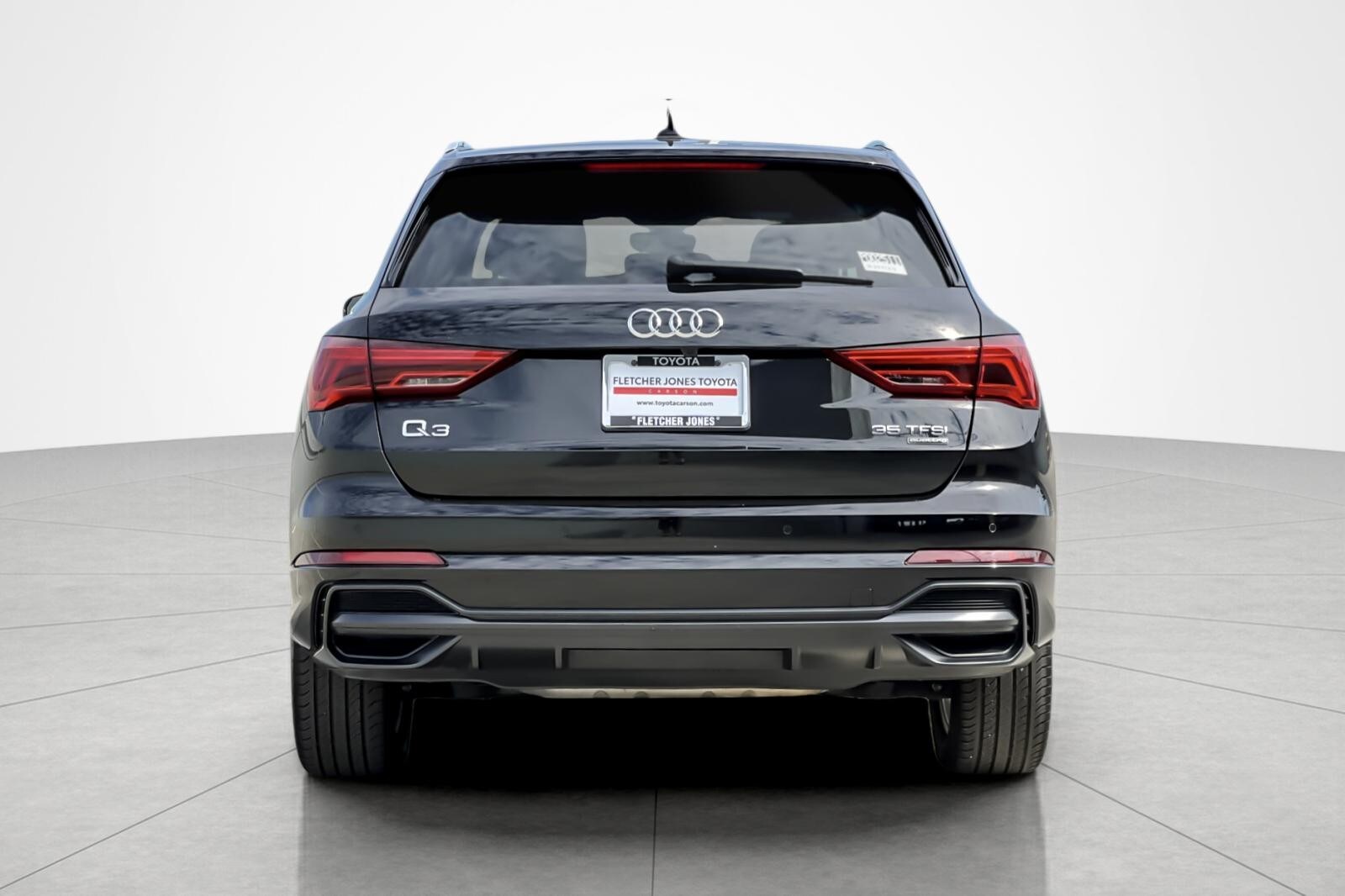 2022 Audi Q3 S line Premium photo 4