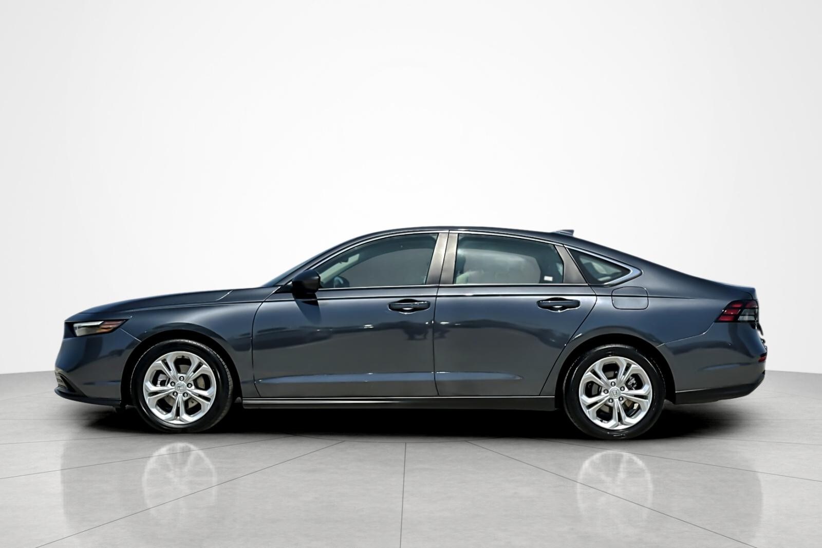 2024 Honda Accord LX photo 2