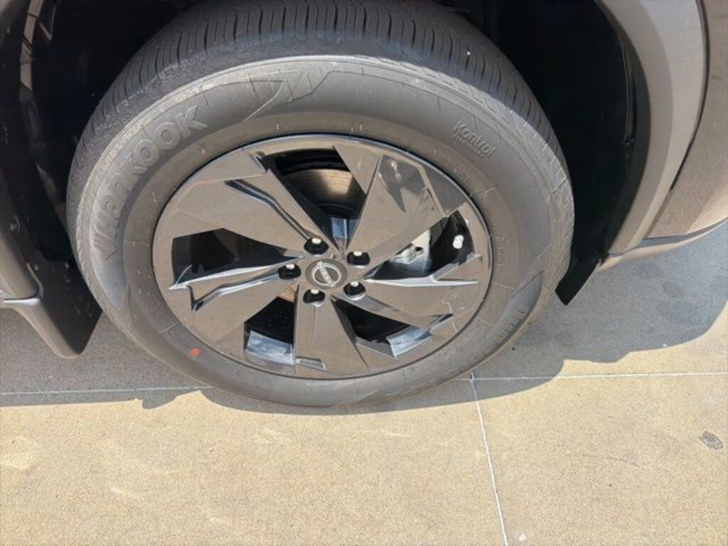 New 2026 Nissan Rogue SV SUV
