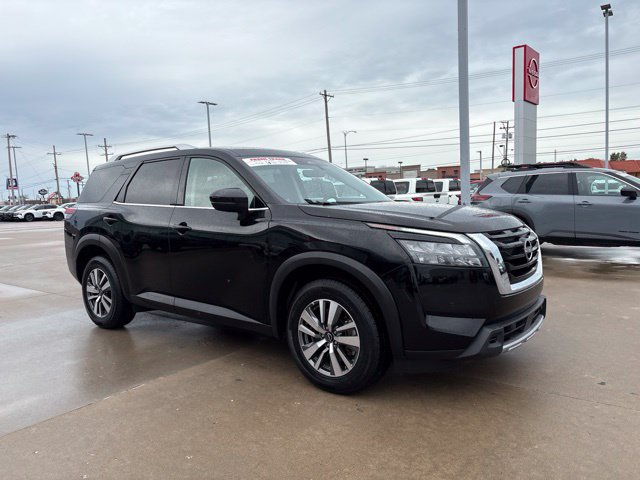 Used 2025 Nissan Pathfinder SL SUV