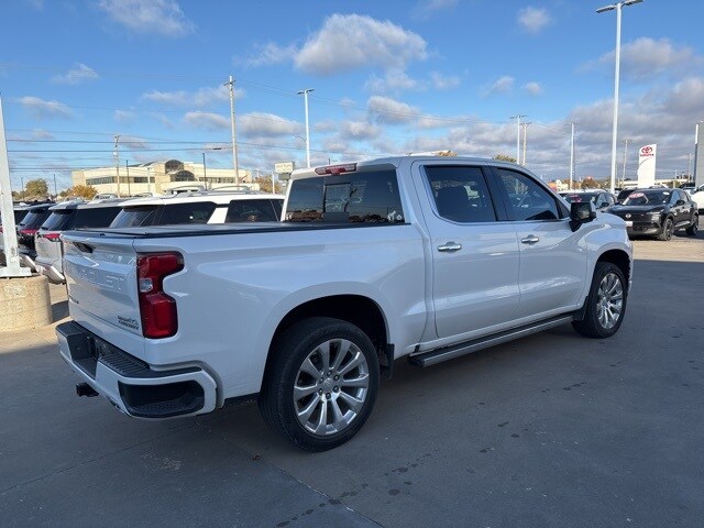 2021 Chevrolet Silverado 1500 High Country photo 2