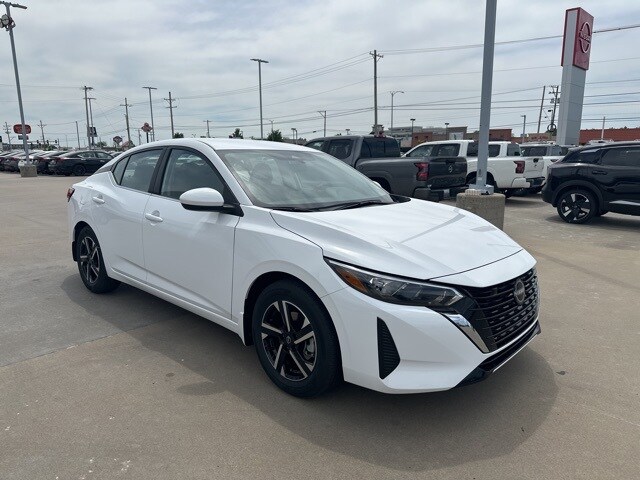 2025 Nissan Sentra SV photo 3