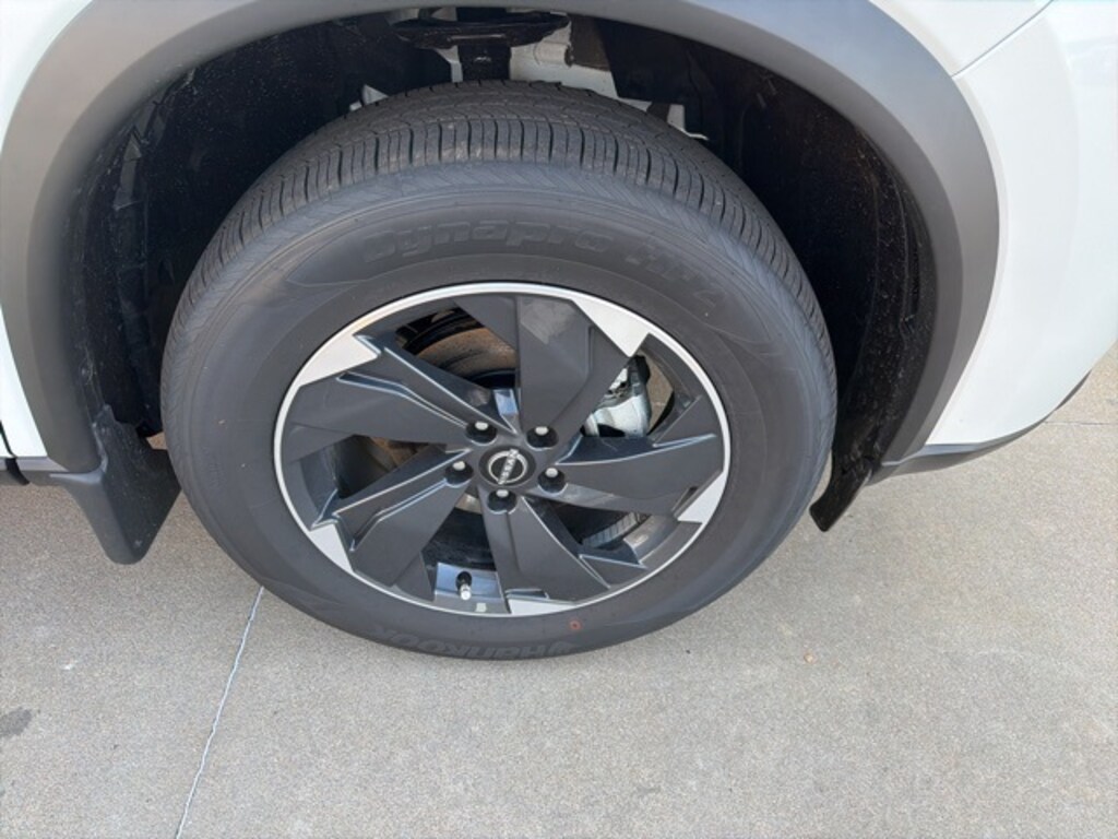 New 2026 Nissan Rogue SV SUV