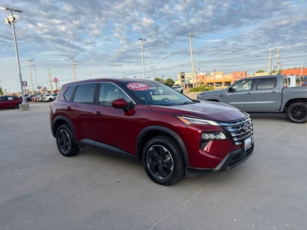 Used 2025 Nissan Rogue SV SUV