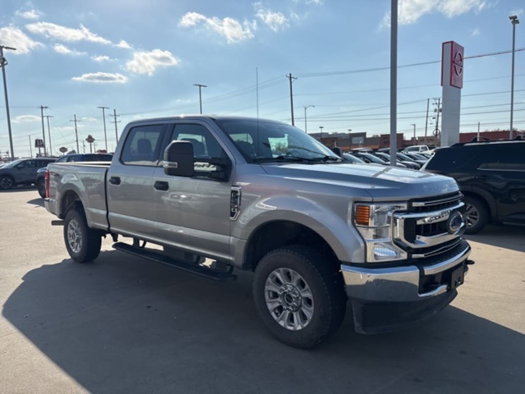 Used 2020 Ford F-250SD XLT Truck Crew Cab