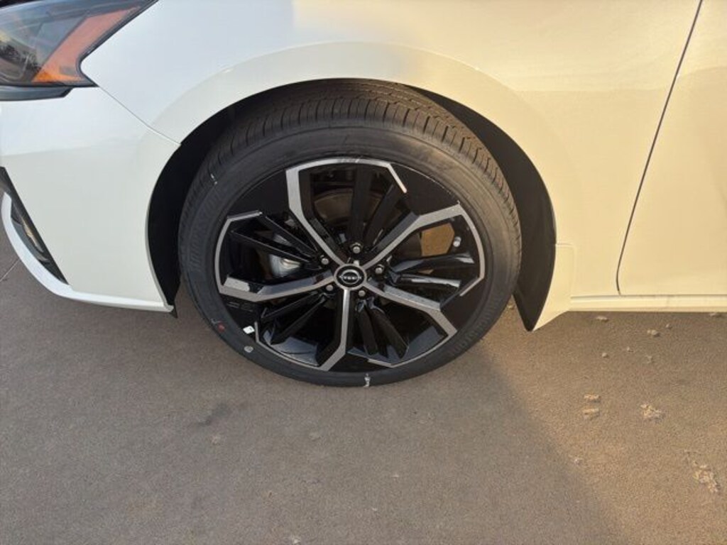 New 2025 Nissan Altima 2.5 SR Sedan