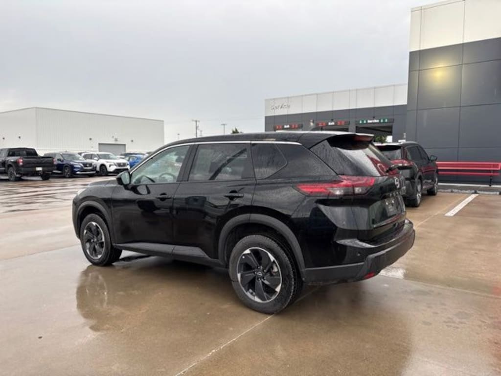 Used 2025 Nissan Rogue SV SUV