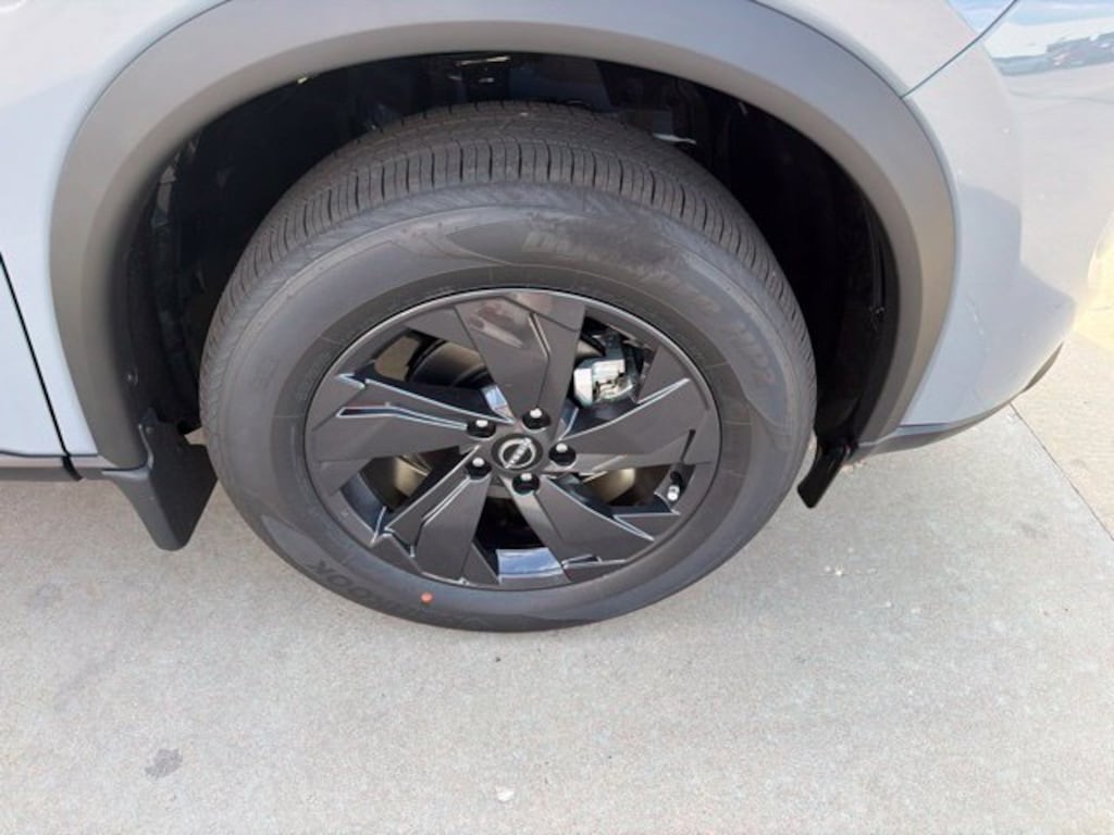 New 2026 Nissan Rogue SV SUV