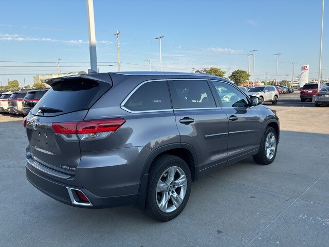 2019 Toyota Highlander Limited photo 3