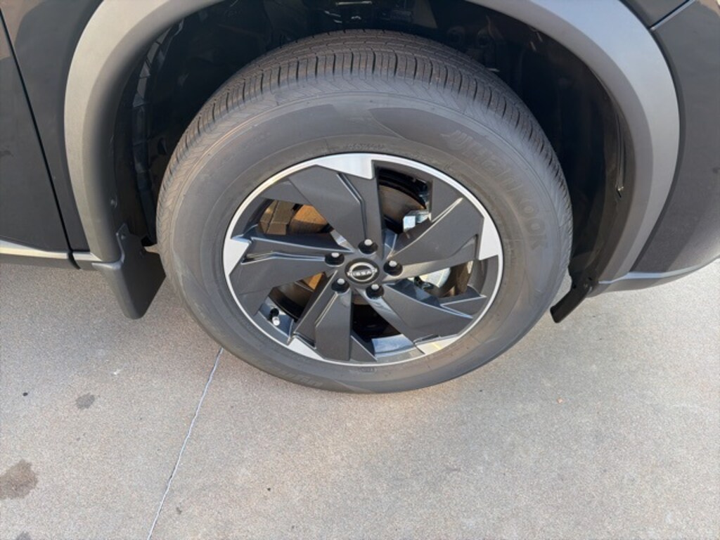 New 2026 Nissan Rogue SV SUV