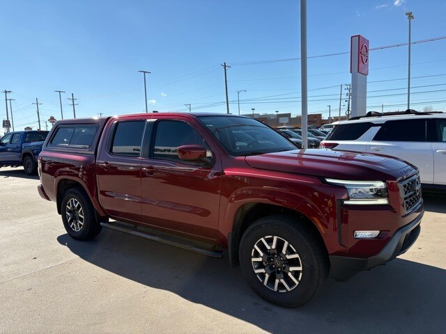 2024 Nissan Frontier SL photo 2