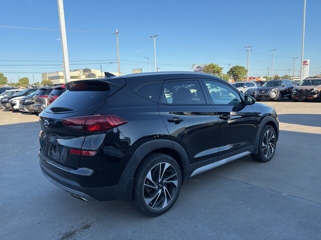2021 Hyundai Tucson Sport photo 2