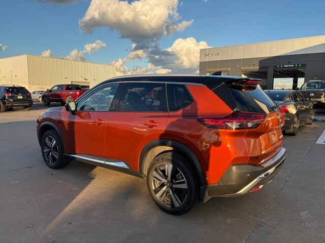 2021 Nissan Rogue Platinum photo 4