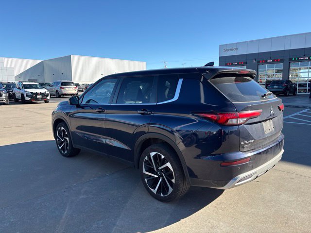 Used 2023 Mitsubishi Outlander SE SUV
