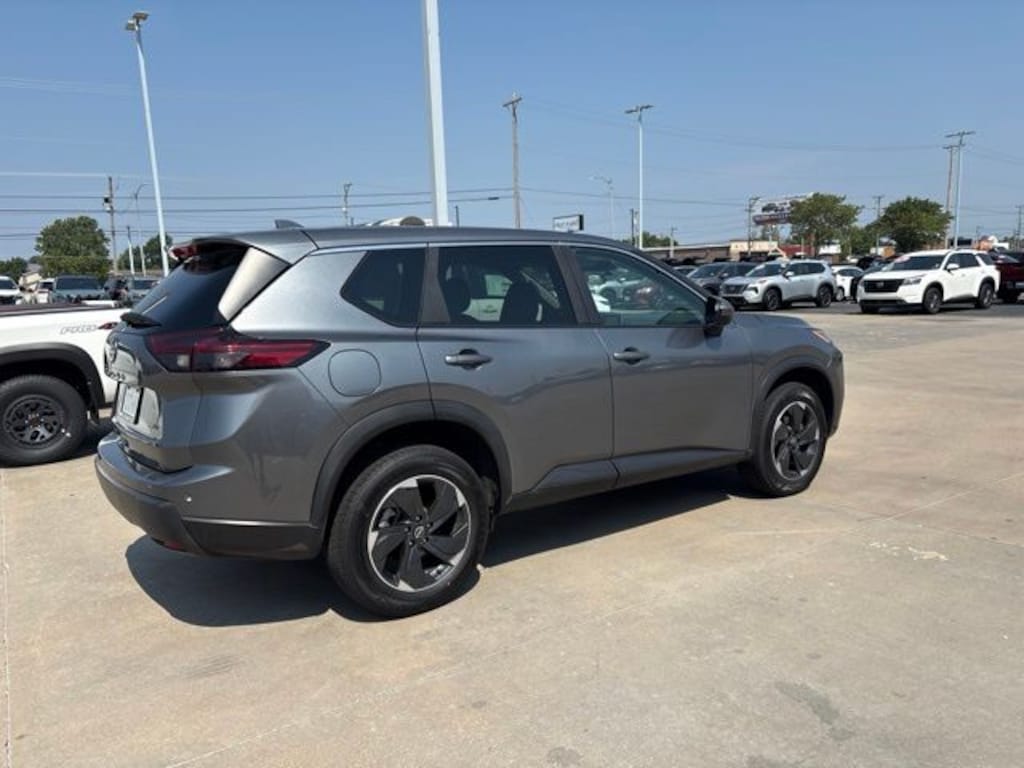 Used 2025 Nissan Rogue SV SUV