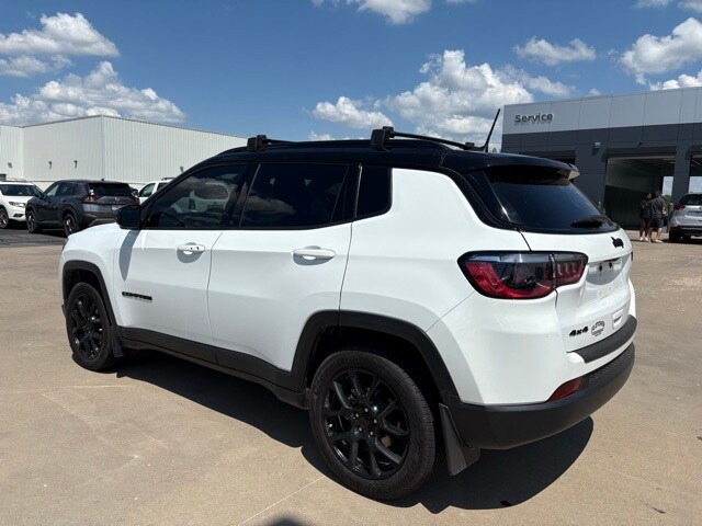 2022 Jeep Compass Altitude photo 2