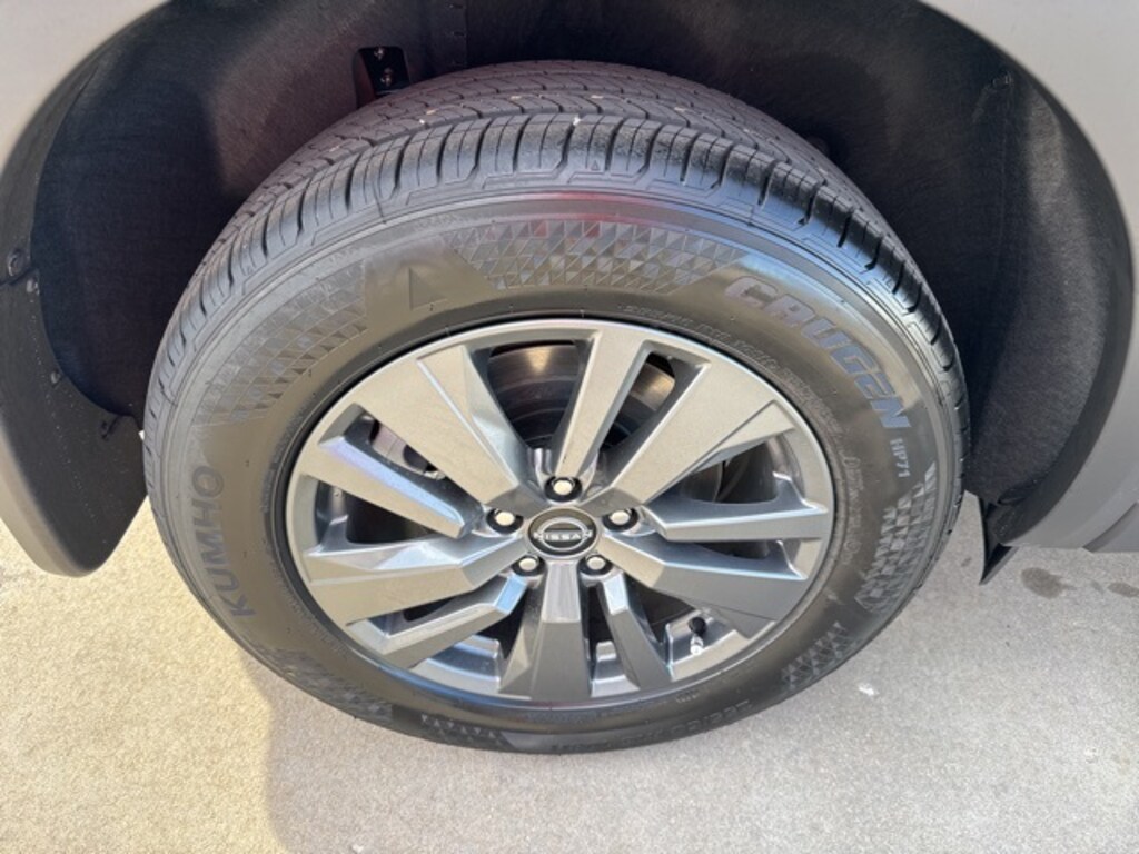 New 2025 Nissan Pathfinder SV SUV