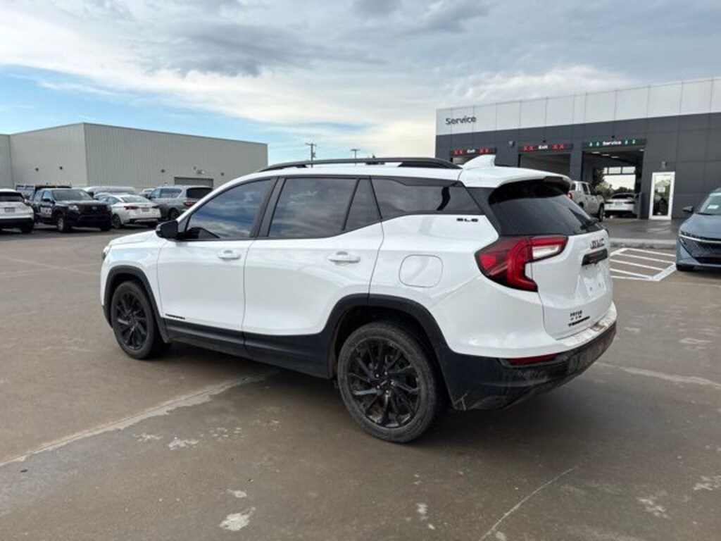 Used 2023 GMC Terrain SLE SUV