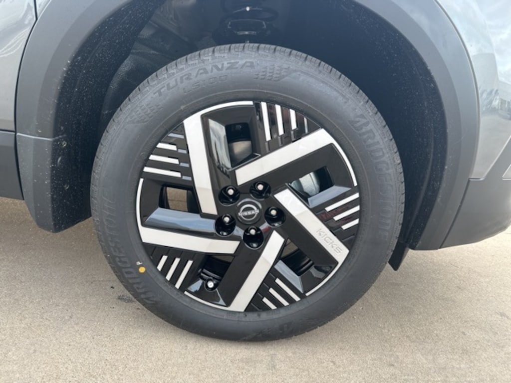 New 2026 Nissan Kicks SV SUV