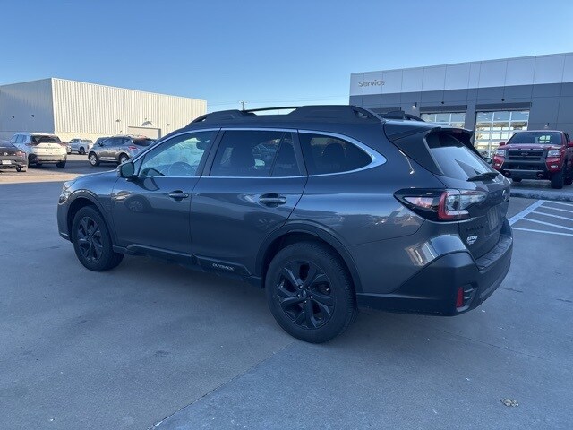 2021 Subaru Outback Onyx Edition XT photo 2
