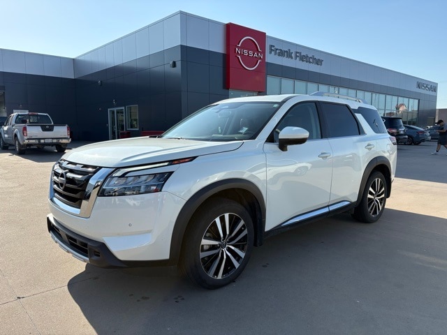 2024 Nissan Pathfinder Platinum