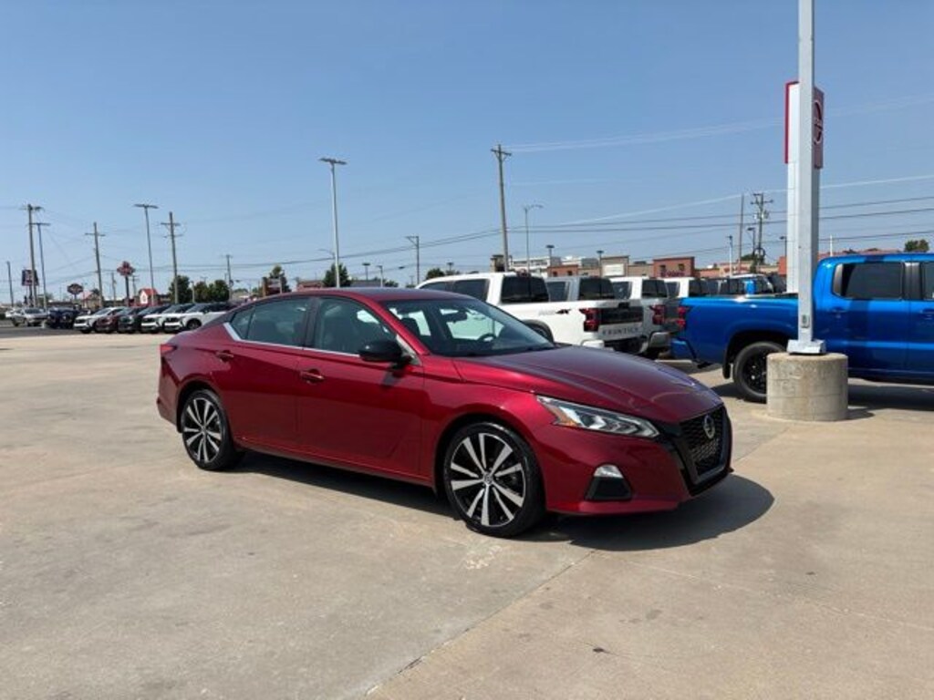 Used 2021 Nissan Altima 2.5 SR Sedan