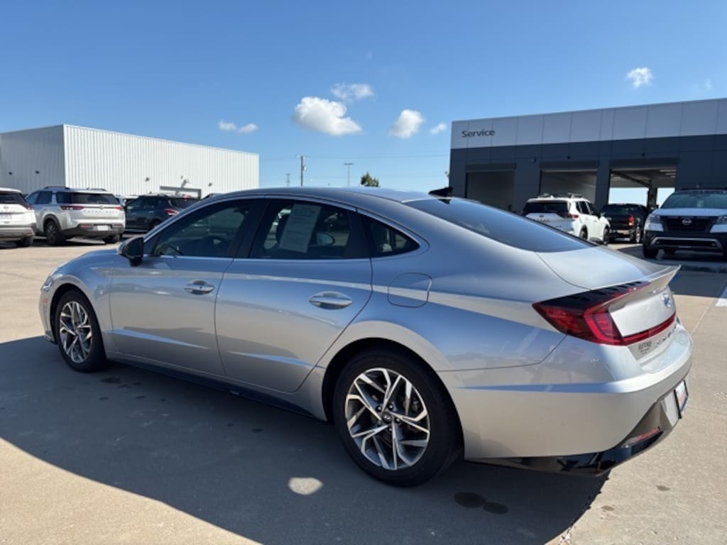 Used 2021 Hyundai Sonata SEL Sedan