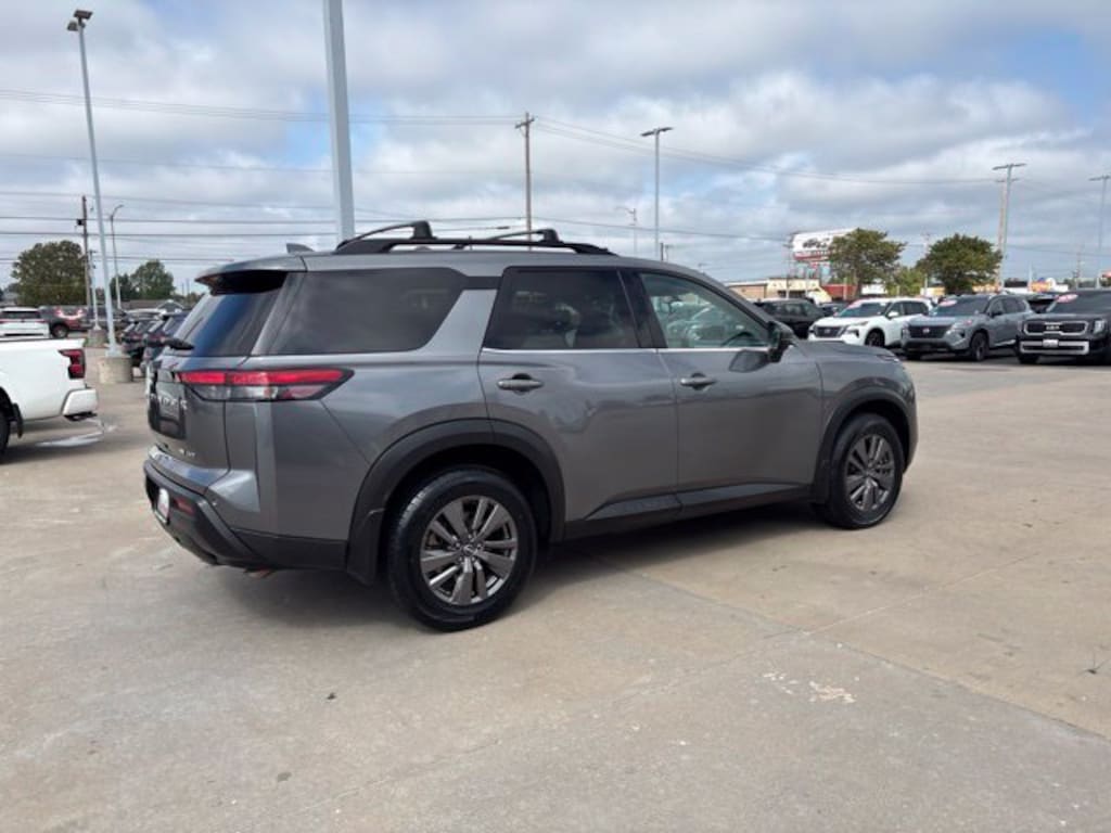 Certified 2022 Nissan Pathfinder SV SUV