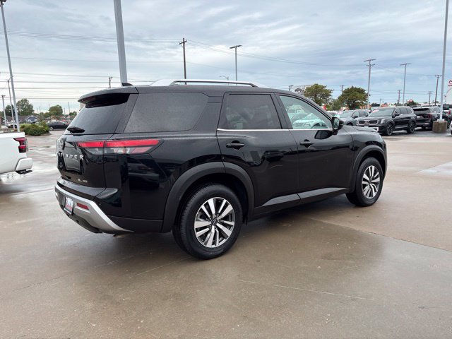 Used 2025 Nissan Pathfinder SL SUV
