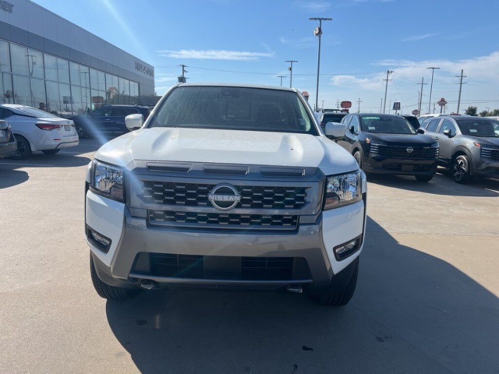 New 2025 Nissan Frontier SV Truck Crew Cab