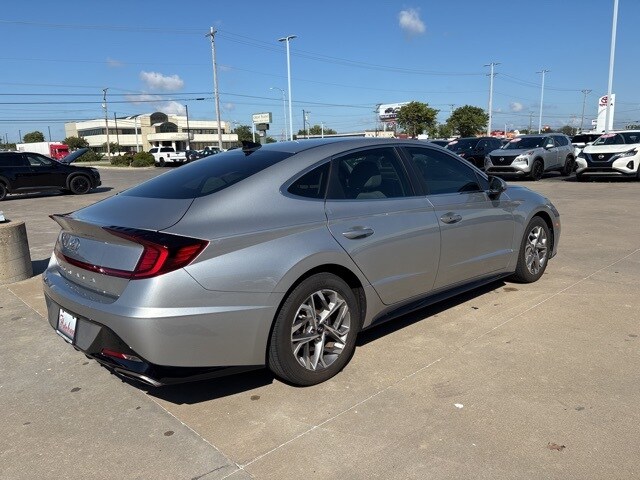 2021 Hyundai Sonata SEL photo 3
