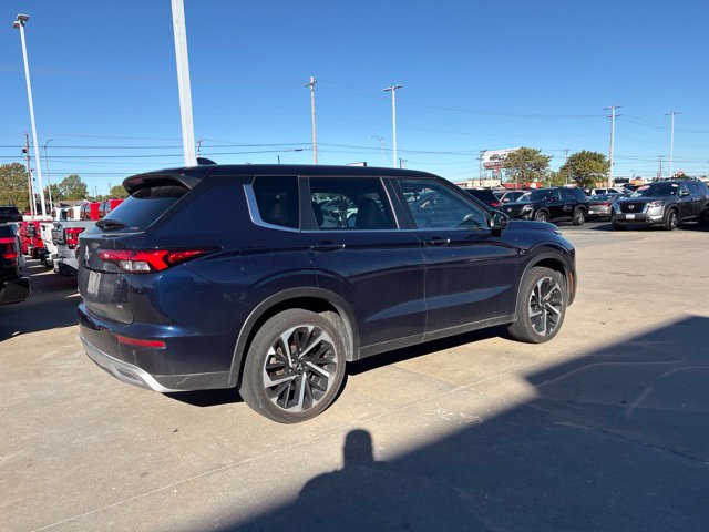 Used 2023 Mitsubishi Outlander SE SUV