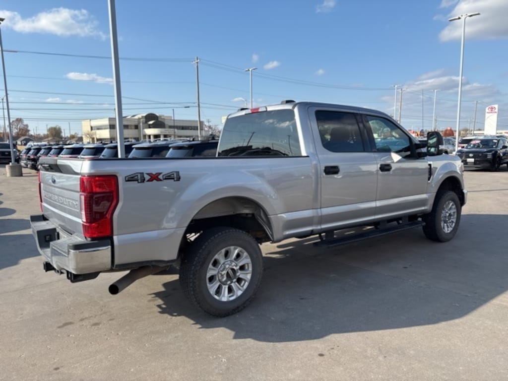 Used 2020 Ford F-250SD XLT Truck Crew Cab