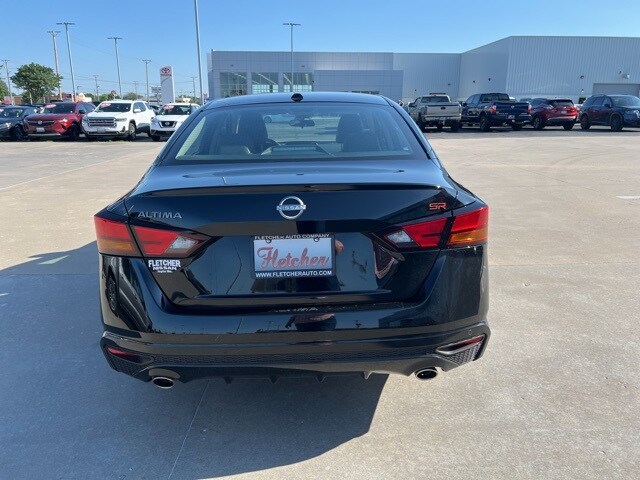 2025 Nissan Altima 2.5 SR photo 4
