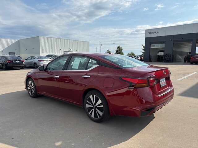 2020 Nissan Altima 2.5 SV photo 4