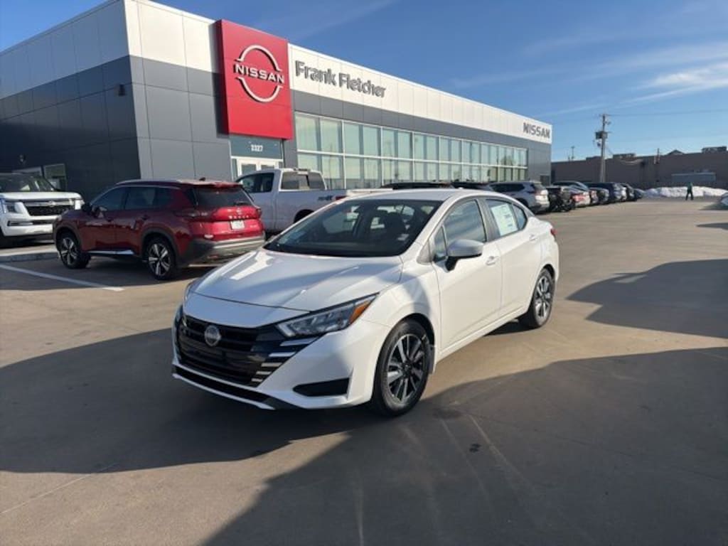 New 2025 Nissan Versa 1.6 SV Sedan