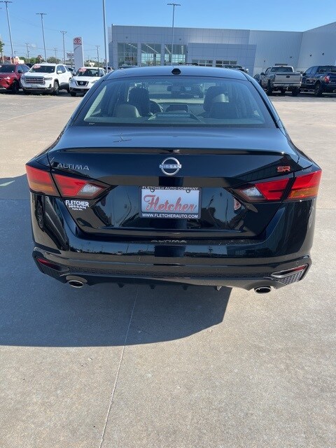 2025 Nissan Altima 2.5 SR photo 4
