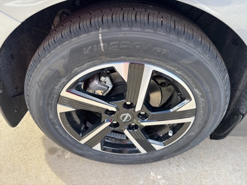 New 2025 Nissan Sentra SV Sedan