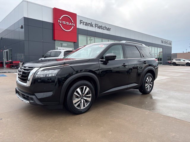 Used 2025 Nissan Pathfinder SL SUV