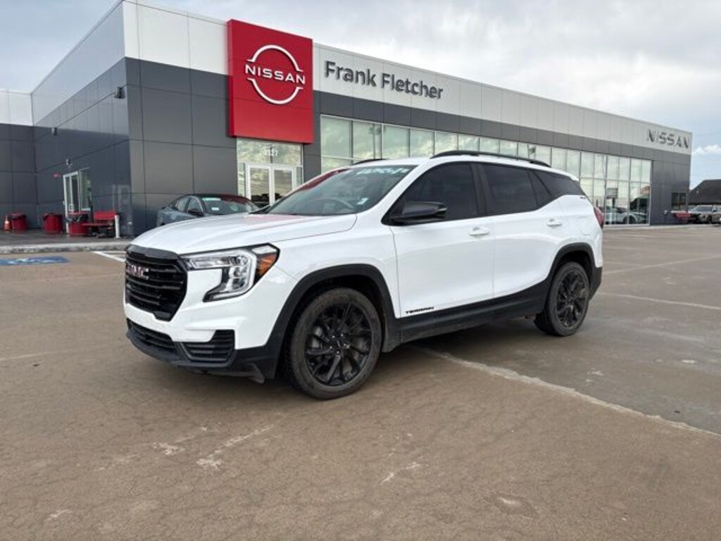 Used 2023 GMC Terrain SLE SUV