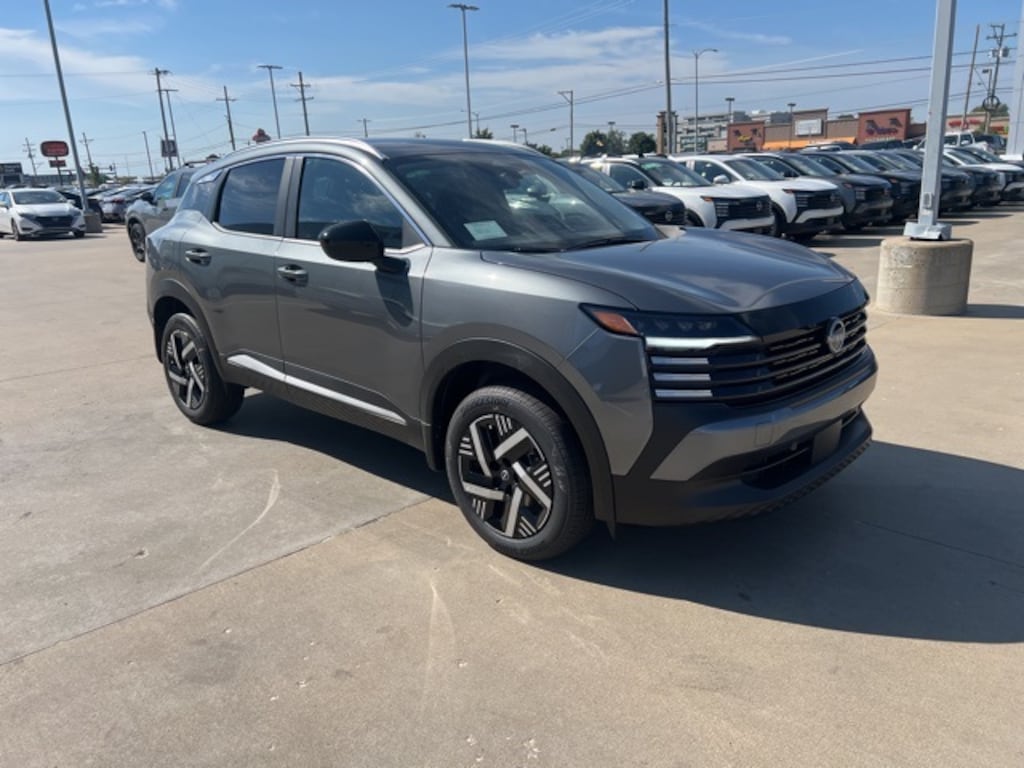 New 2026 Nissan Kicks SV SUV