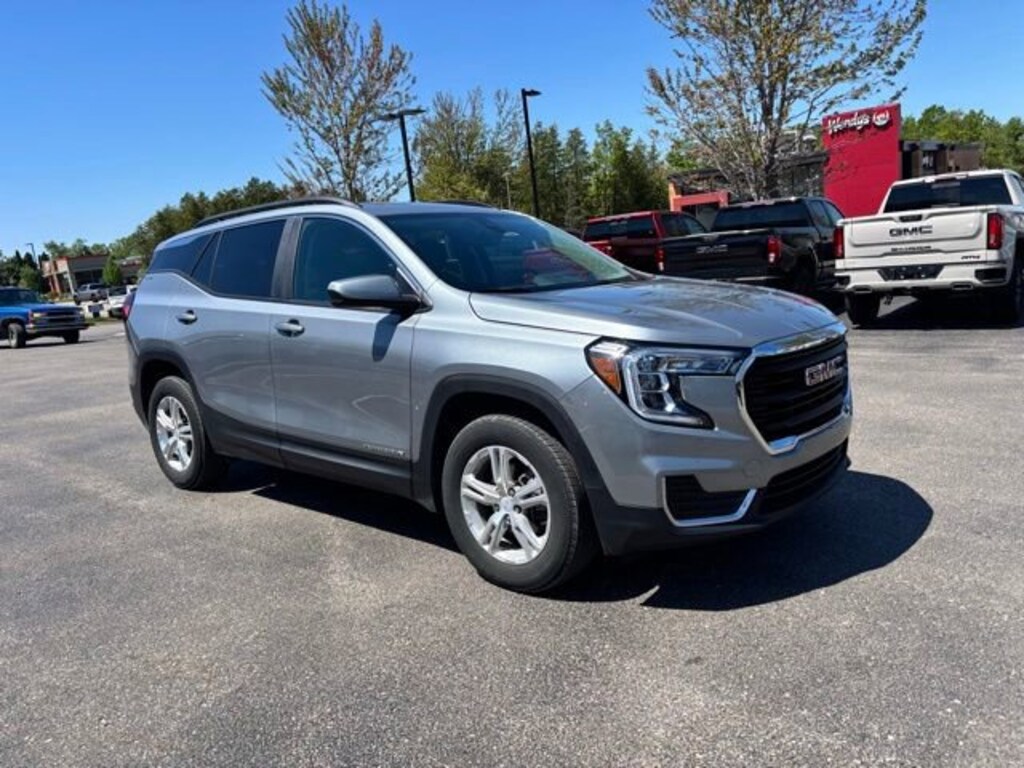 Used 2023 GMC Terrain SLE SUV